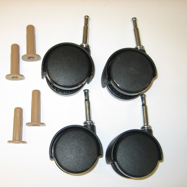 652 / /pics/pros/652/456/src.jpg / Classic Dining/ Study Chair Casters